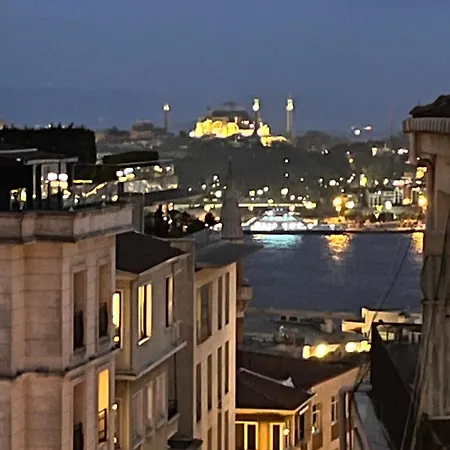 Апартаменты Stylish Design With Spectacular Views And High Speed Wifi *